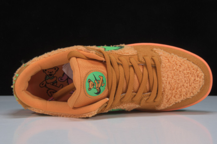 Grateful Dead x Nike SB Dunk Low “Orange Bear” CJ5378-800