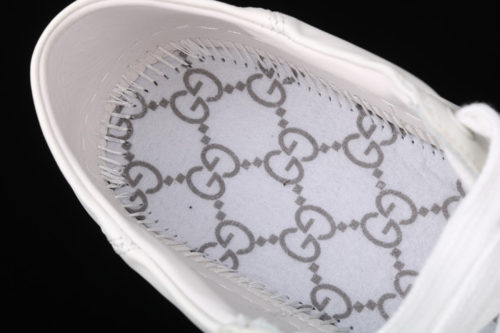 G*u*i ace embroidered low-top sneaker white with bee 429446 02jp0 9064