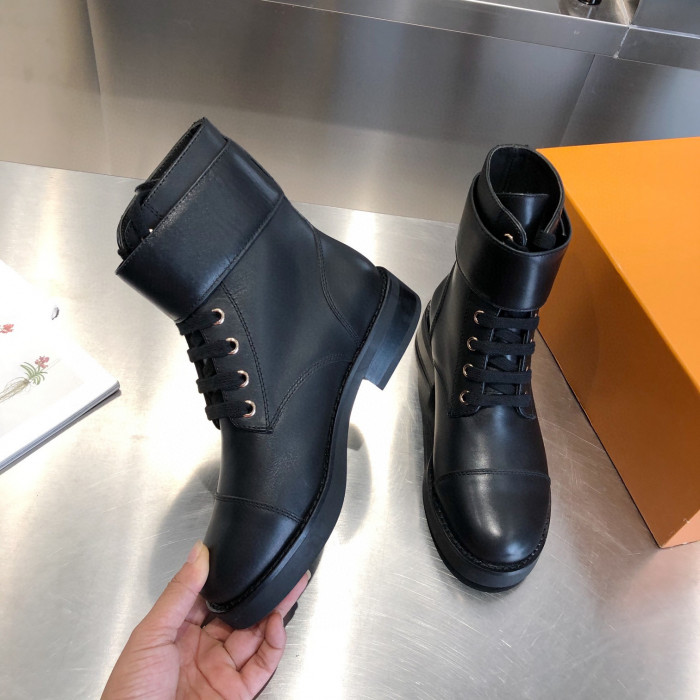 LOUS VUITO WONDERLAND FLAT RANGER BOOTS