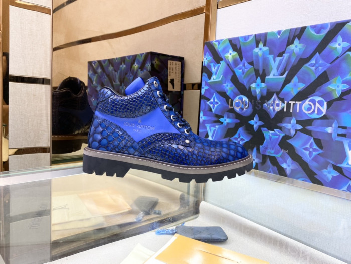 LOUS VUITO BOOTS